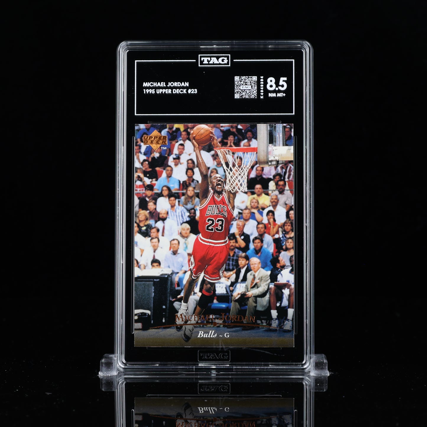 Michael Jordan 1995-96 Upper Deck #23 HOF MVP TAG 8.5 NM MT+ K4949394